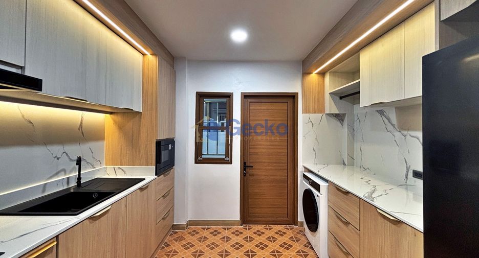 Haus zum Kauf mit 4 Zimmer in East Pattaya, Pattaya