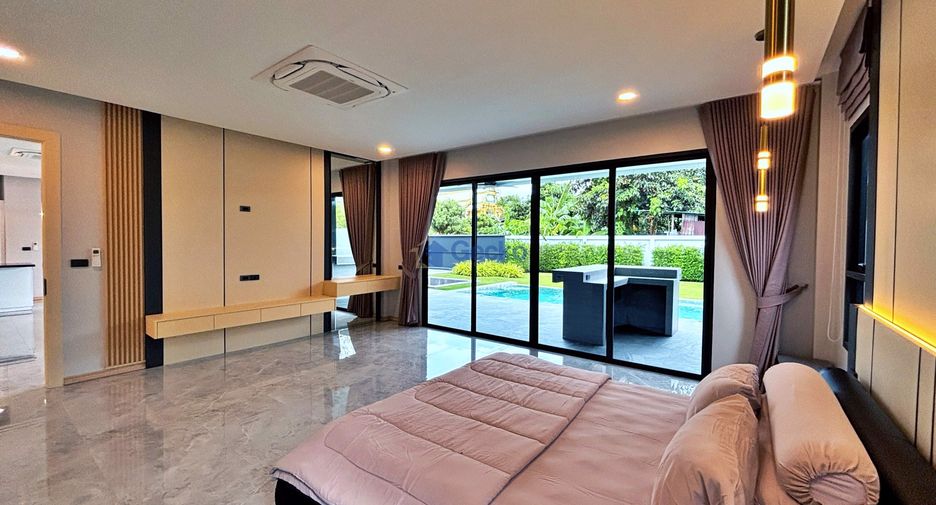 For sale 3 bedrooms house in East Pattaya, Pattaya