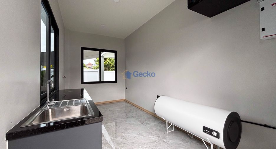 For sale 3 bedrooms house in East Pattaya, Pattaya