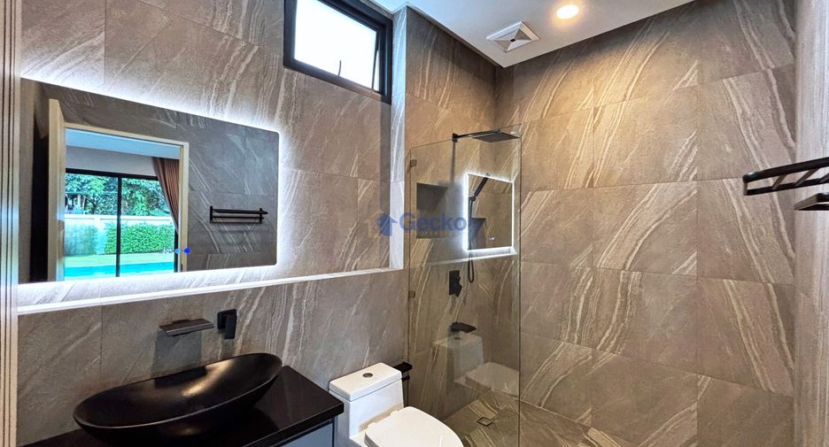 For sale 3 bedrooms house in East Pattaya, Pattaya