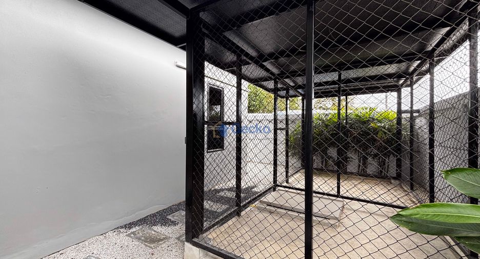 For sale 3 bedrooms house in East Pattaya, Pattaya