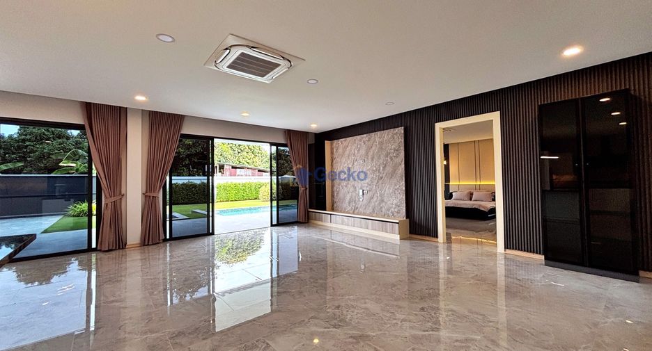 For sale 3 bedrooms house in East Pattaya, Pattaya