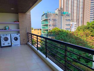 For sale 3 bedrooms condo in Bang Lamung, Chonburi