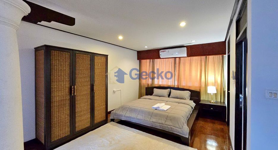 For rent 3 bedrooms condo in Jomtien, Pattaya