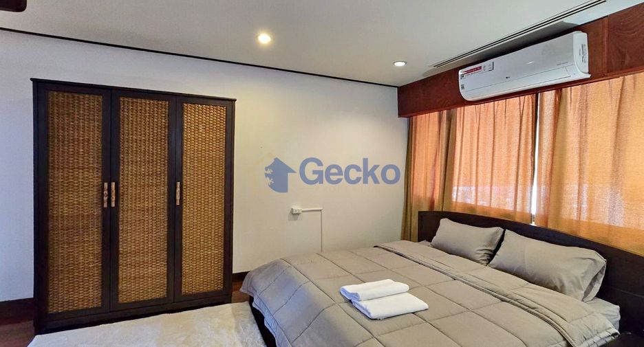 For rent 3 bedrooms condo in Jomtien, Pattaya