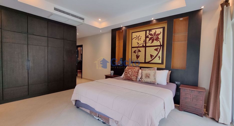 For rent and for sale 4 bedrooms house in Bang Lamung, Chonburi
