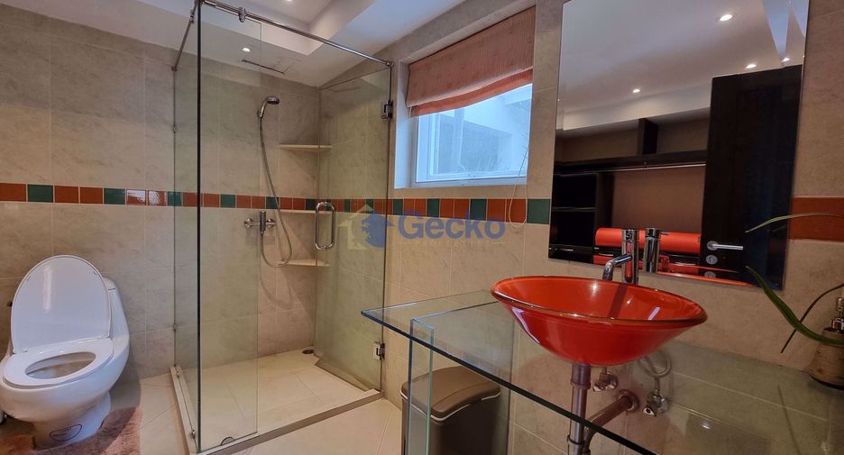 For rent and for sale 4 bedrooms house in Bang Lamung, Chonburi