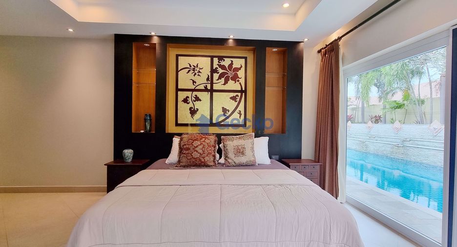 For rent and for sale 4 bedrooms house in Bang Lamung, Chonburi