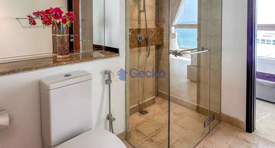 For sale 2 bedrooms condo in Central Pattaya, Pattaya