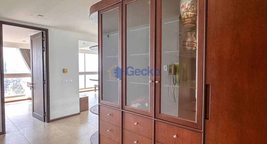 For sale 2 bedrooms condo in Central Pattaya, Pattaya
