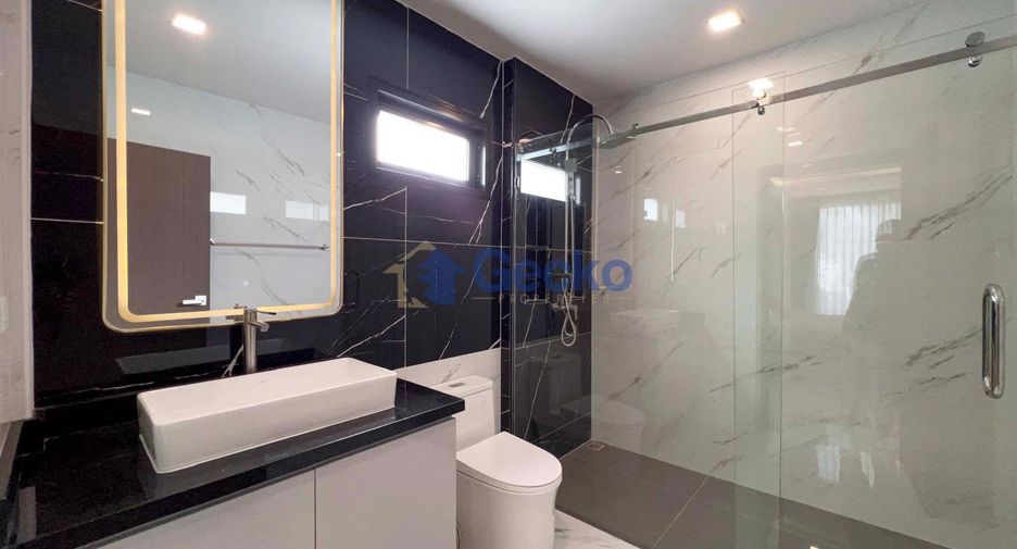 Casa en alquiler y en venta de 6 habitaciones en Jomtien, Pattaya