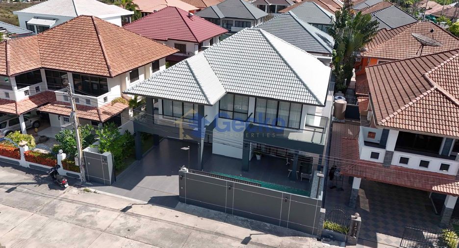 Casa en alquiler y en venta de 6 habitaciones en Jomtien, Pattaya