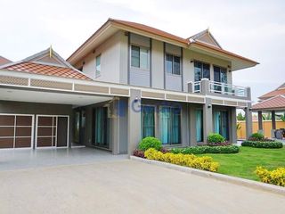 For rent 4 bedrooms house in Bang Lamung, Chonburi