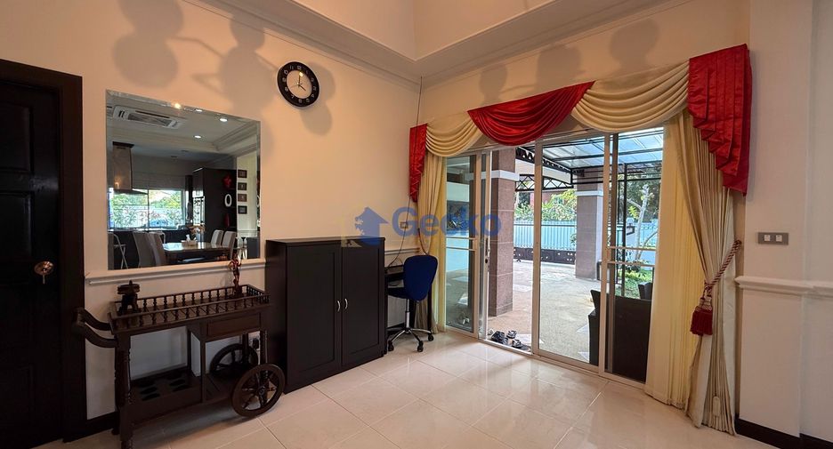 À louer 3 chambres maison à East Pattaya, Pattaya