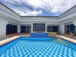 For rent 5 bedrooms house in Bang Lamung, Chonburi