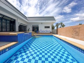 For rent 5 bedrooms house in Bang Lamung, Chonburi