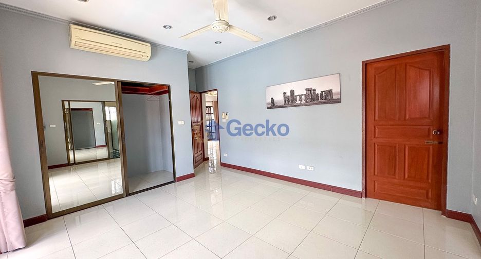 Haus zur Miete mit 5 Zimmer in East Pattaya, Pattaya