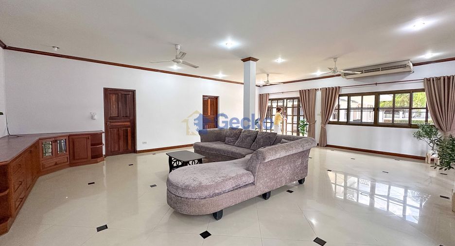 Haus zur Miete mit 5 Zimmer in East Pattaya, Pattaya