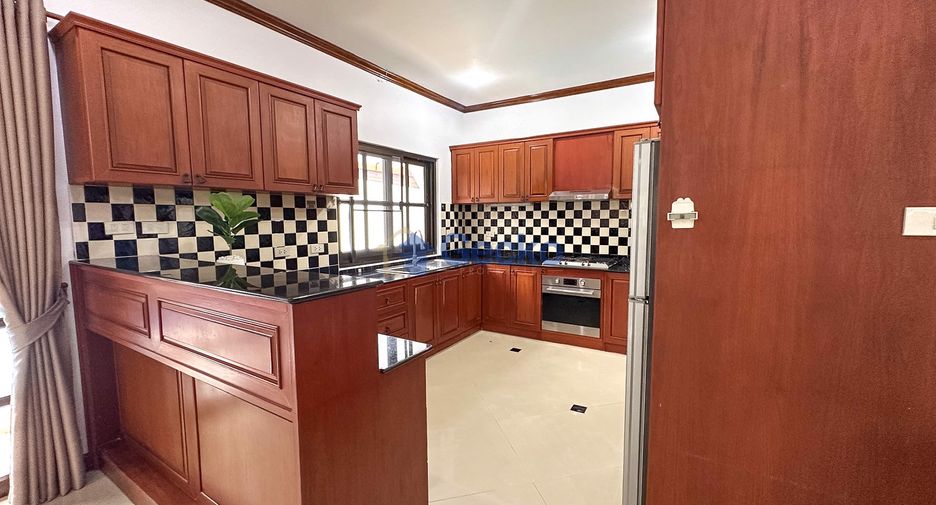 Haus zur Miete mit 5 Zimmer in East Pattaya, Pattaya