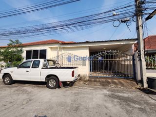 Haus zum Kauf mit 2 Zimmer in Bang Lamung, Chonburi