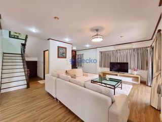 For rent and for sale 3 bedrooms house in Na Jomtien, Pattaya