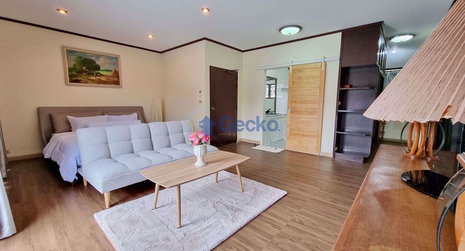Casa en alquiler y en venta de 3 habitaciones en Sattahip, Chonburi