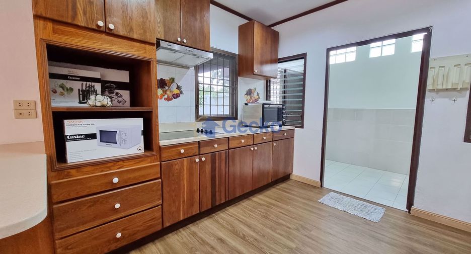 Casa en alquiler y en venta de 3 habitaciones en Sattahip, Chonburi