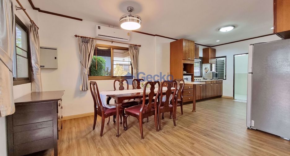 Casa en alquiler y en venta de 3 habitaciones en Sattahip, Chonburi