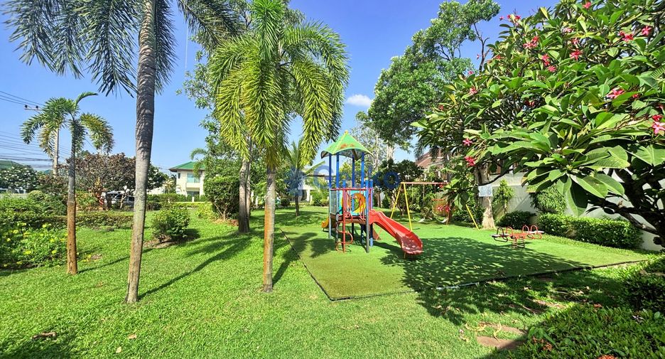 Casa en alquiler de 3 habitaciones en East Pattaya, Pattaya