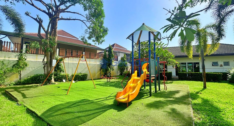 Casa en alquiler de 3 habitaciones en East Pattaya, Pattaya
