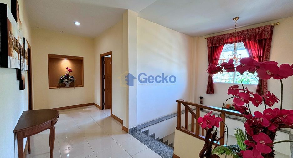 Casa en alquiler de 3 habitaciones en East Pattaya, Pattaya