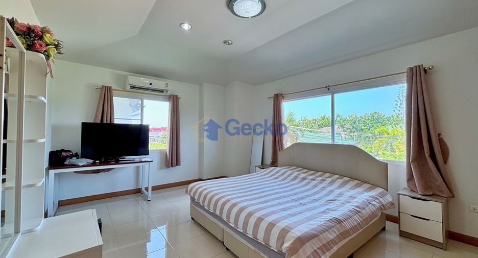 Casa en alquiler de 3 habitaciones en East Pattaya, Pattaya