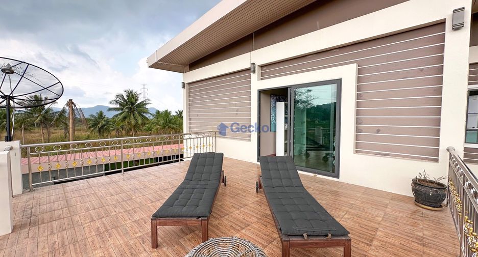 Haus zum Kauf mit 5 Zimmer in Bang Saray, Pattaya
