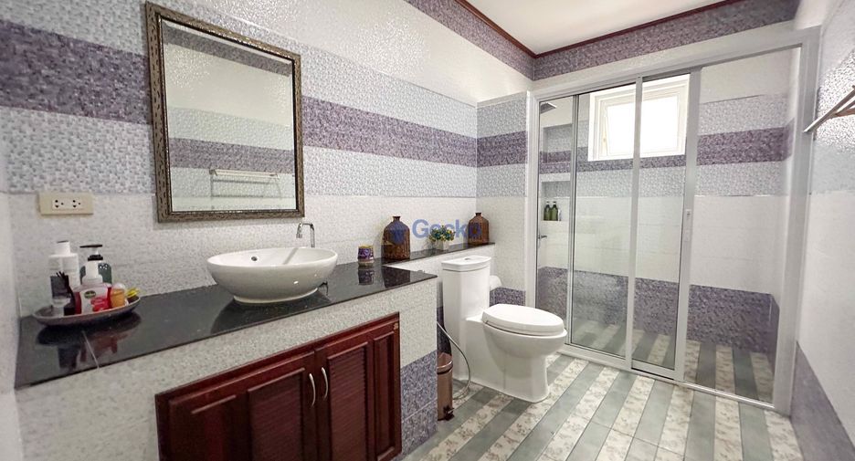 Haus zum Kauf mit 5 Zimmer in Bang Saray, Pattaya