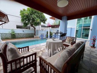 For sale 4 bedrooms house in Bang Lamung, Chonburi