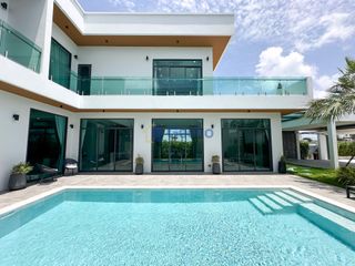 出售 4 卧室 独立屋 在 Bang Lamung, Chon Buri