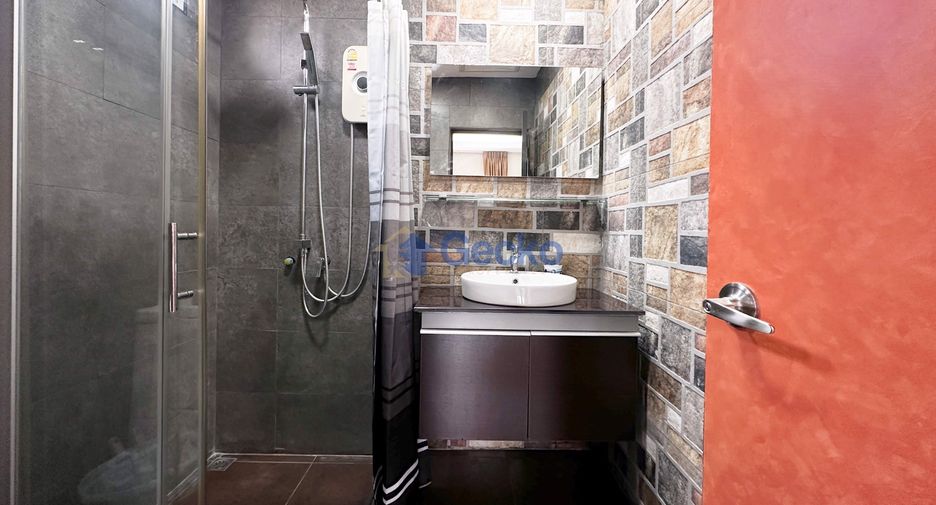 For rent 3 bedrooms house in Jomtien, Pattaya