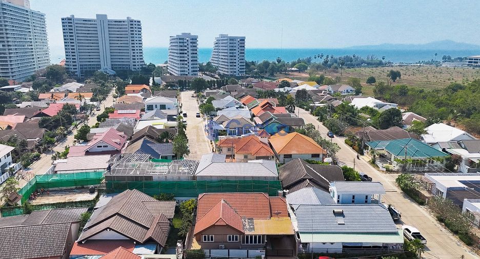 For rent 3 bedrooms house in Jomtien, Pattaya