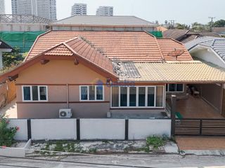 À louer 3 chambres maison à Bang Lamung, Chonburi