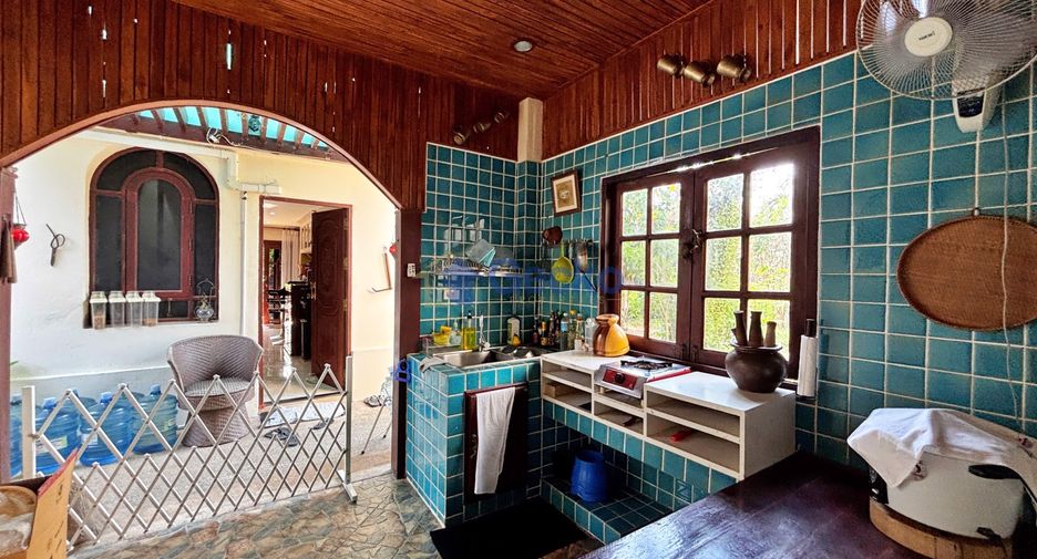 For sale 3 bedrooms house in East Pattaya, Pattaya
