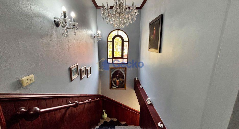 For sale 3 bedrooms house in East Pattaya, Pattaya