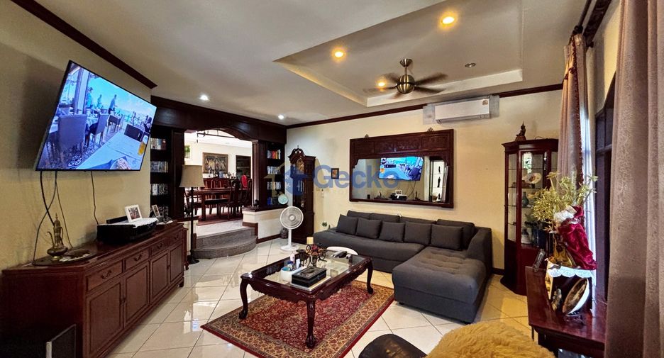 For sale 3 bedrooms house in East Pattaya, Pattaya