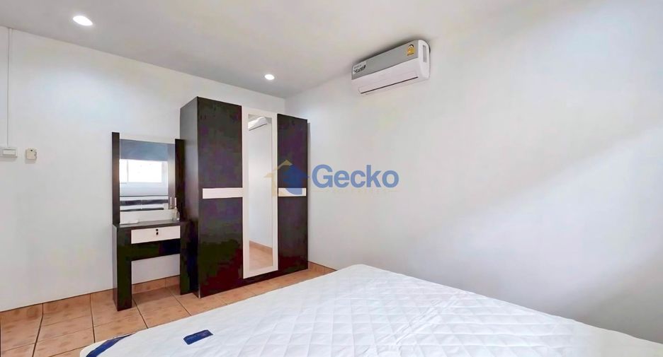 For rent 4 bedrooms house in Central Pattaya, Pattaya