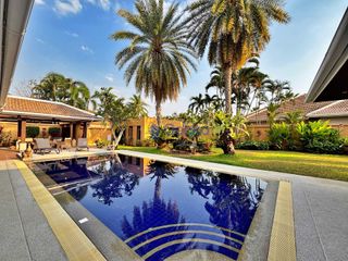 Casa en alquiler de 3 habitaciones en Bang Lamung, Chonburi