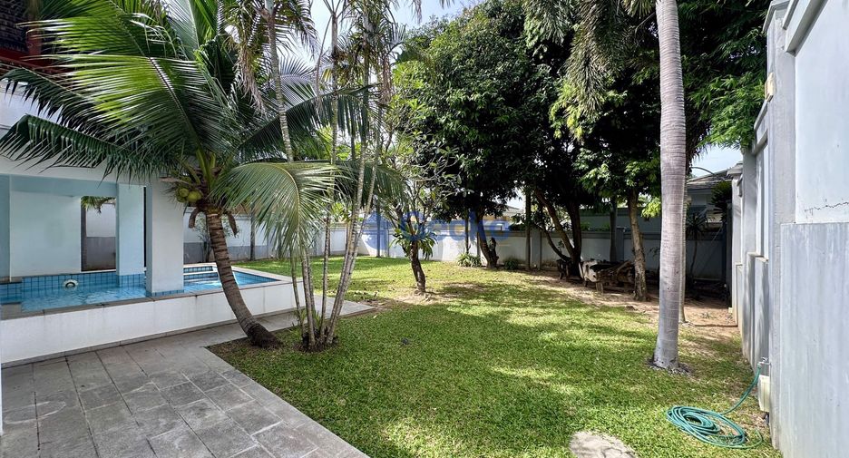 For sale 4 bedrooms house in East Pattaya, Pattaya