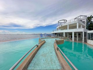 For sale 2 ベッドルーム condo in Bang Lamung, Chonburi