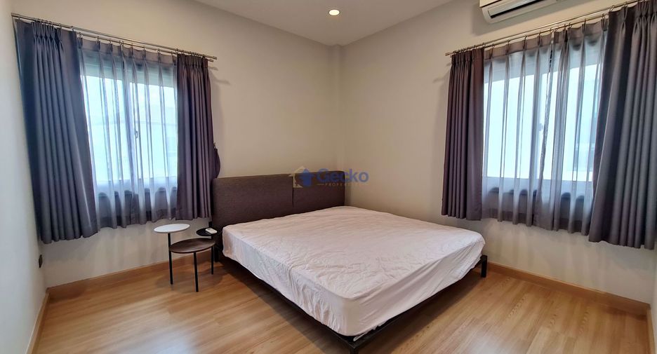 For sale 4 bedrooms house in East Pattaya, Pattaya