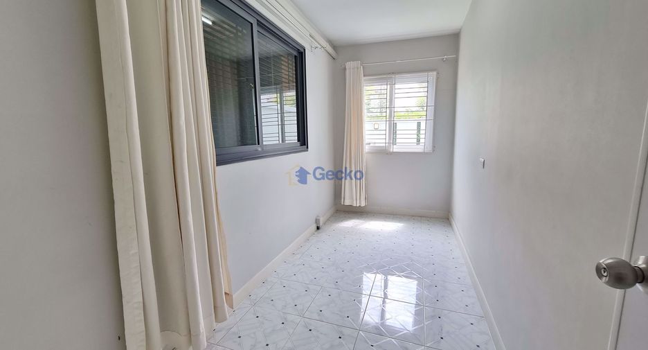 For sale 4 bedrooms house in East Pattaya, Pattaya