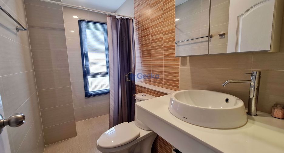 For sale 4 bedrooms house in East Pattaya, Pattaya