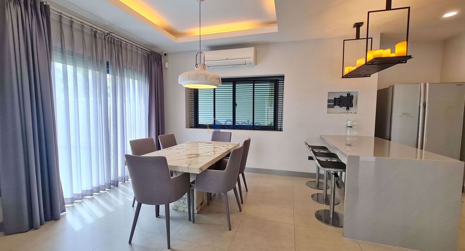 For sale 4 bedrooms house in East Pattaya, Pattaya